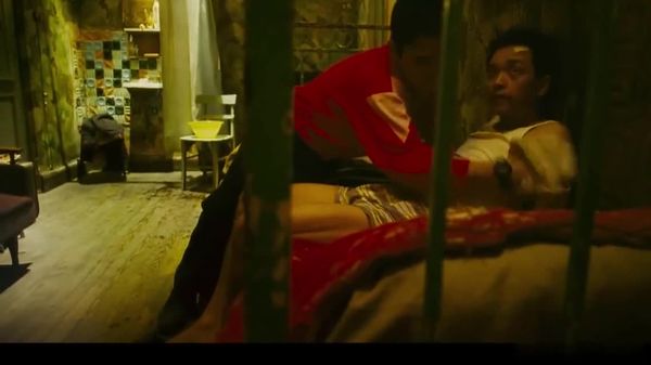 【春光乍泄】-中国三级-中文字幕