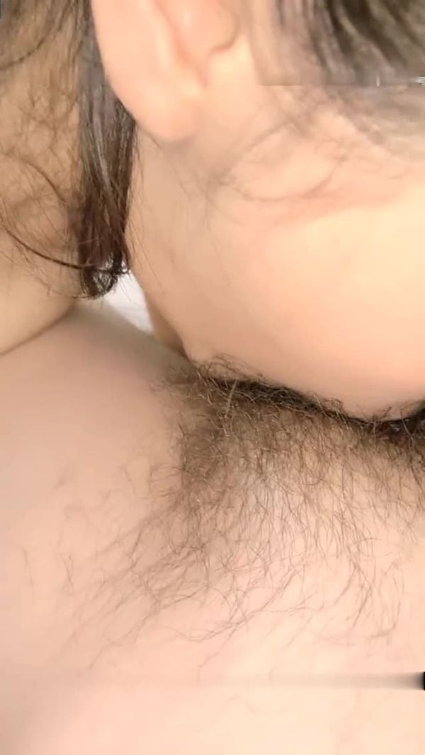 爆操紧身牛仔裤