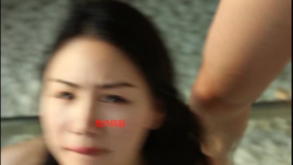 模特一前一後兩個穴