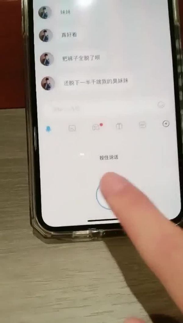 三线嫩模初出道 啪啪 20210509