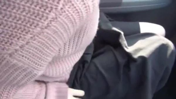 白净Ｅ奶美巨乳-偶像等级可爱美少女大学生18歳野外露出＆车震初体験-口内射精＆吞精初挑戦-